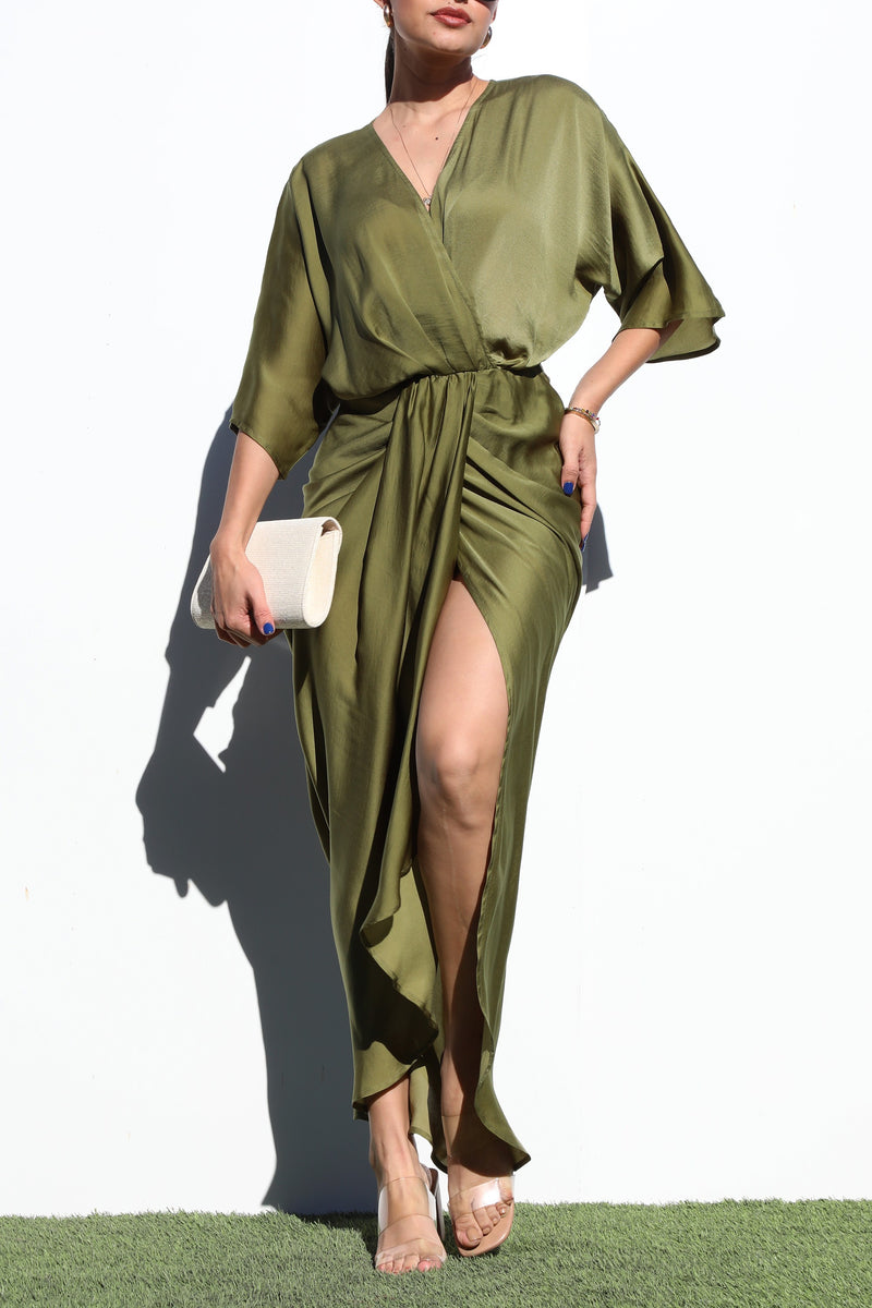 DD7122, V NECK WOVEN RUCHED MIDI DRESS