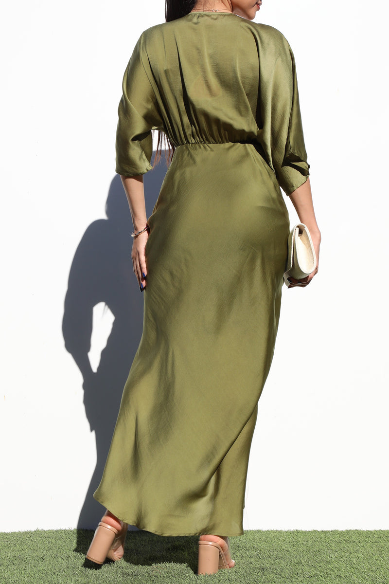 DD7122, V NECK WOVEN RUCHED MIDI DRESS