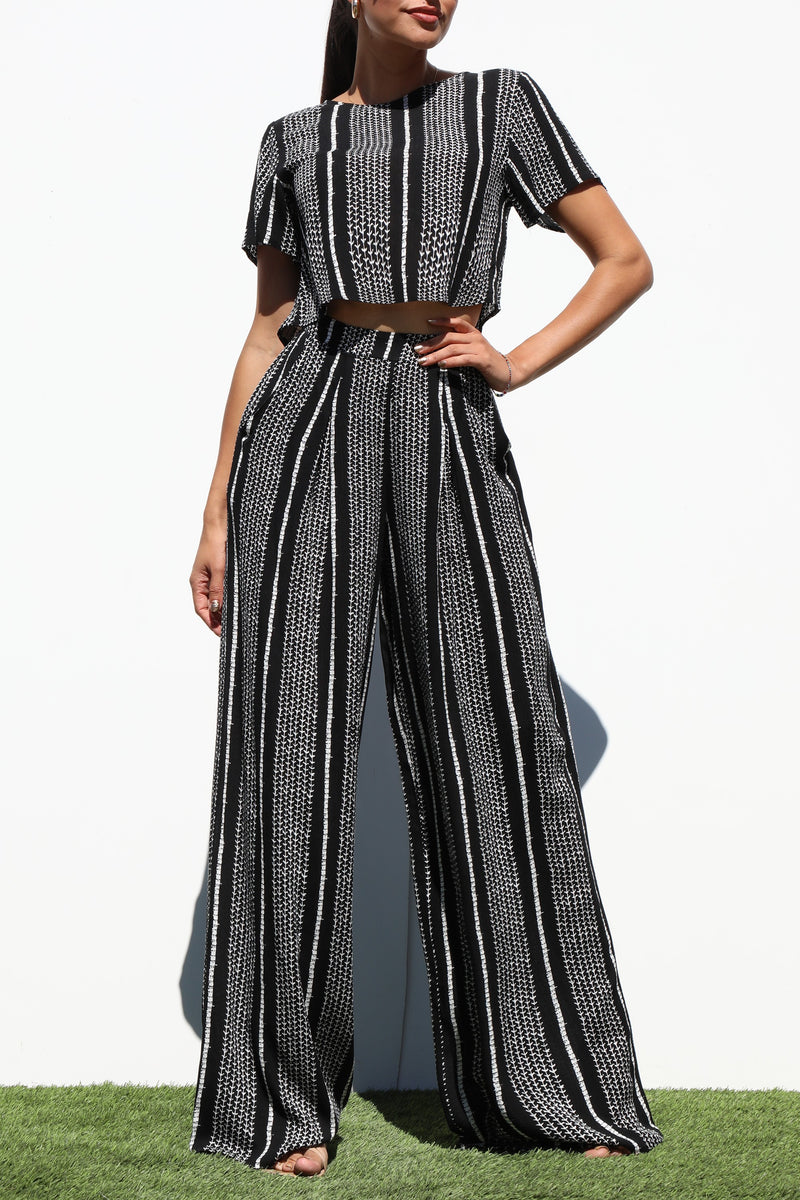 DD6993, PRINTED WOVEN TOP AND PANTS SET