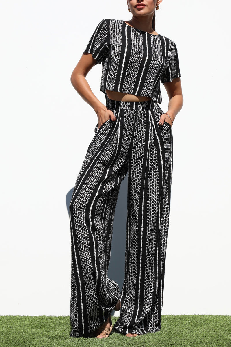 DD6993, PRINTED WOVEN TOP AND PANTS SET