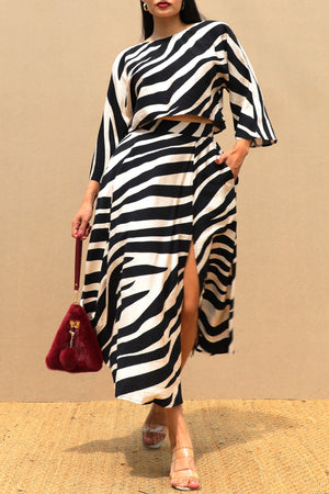 DD8769, Zebra Loose Fit Top & Skirt Set