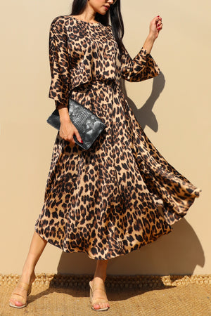 DD7843, Leopard Loose Fit Top and Flared Midi Skirt Set