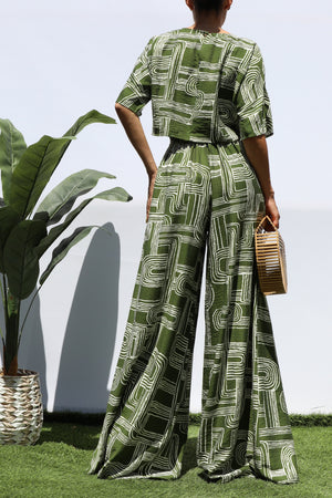 DD8146, PRINTED LOOSE FIT TOP AND FLARE-LEG PANTS SET
