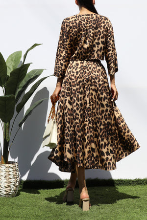 DD7843, LEOPARD LOOSE FIT TOP AND SKIRT SET