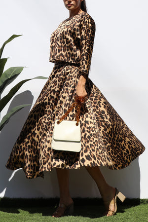 DD7843, LEOPARD LOOSE FIT TOP AND SKIRT SET