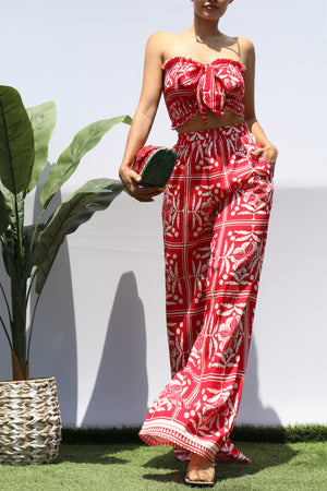 DD8331, PRINTED SMOCKED TOP AND PANTS SET