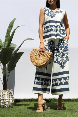 DD8410, PRINTED LOOSE FIT TOP AND FLARE-LEG PANTS SET