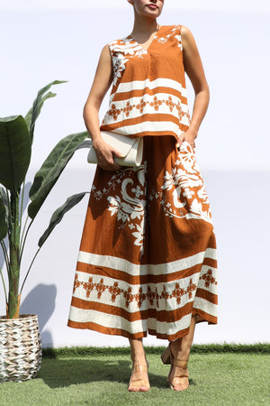 DD8410, PRINTED LOOSE FIT TOP AND FLARE-LEG PANTS SET