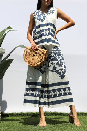 DD8410, PRINTED LOOSE FIT TOP AND FLARE-LEG PANTS SET