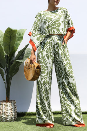 DD8300, PRINTED LOOSE FIT TOP AND FLARE-LEG PANTS SET