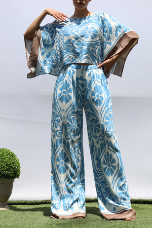 DD8300, PRINTED LOOSE FIT TOP AND FLARE-LEG PANTS SET