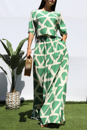DD8315, PRINTED LOOSE FIT TOP AND FLARE-LEG PANTS SET