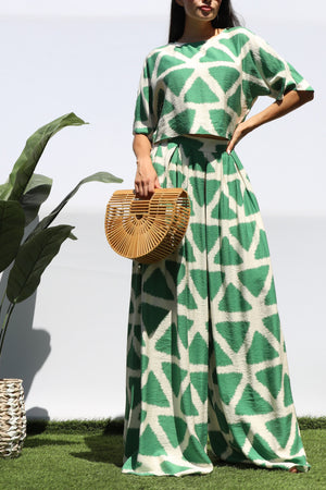 DD8315, PRINTED LOOSE FIT TOP AND FLARE-LEG PANTS SET
