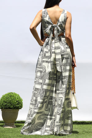DD8318, PRINTED LOOSE FIT V NECK JUMPSUIT