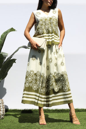 DD8377, PRINTED LOOSE FIT TOP AND FLARE-LEG PANTS SET