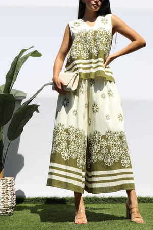 DD8377, PRINTED LOOSE FIT TOP AND FLARE-LEG PANTS SET