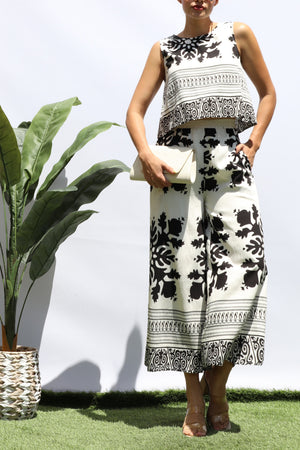 DD8373, PRINTED LOOSE FIT TOP AND FLARE-LEG PANTS SET