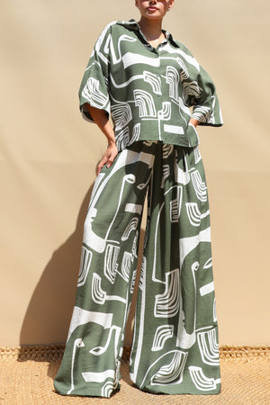 DD8567, Printed Loose Fit Shirt & Pants Set