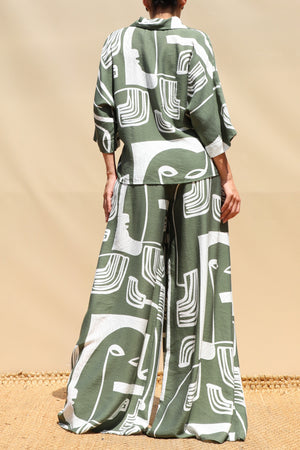 DD8567, Printed Loose Fit Shirt & Pants Set